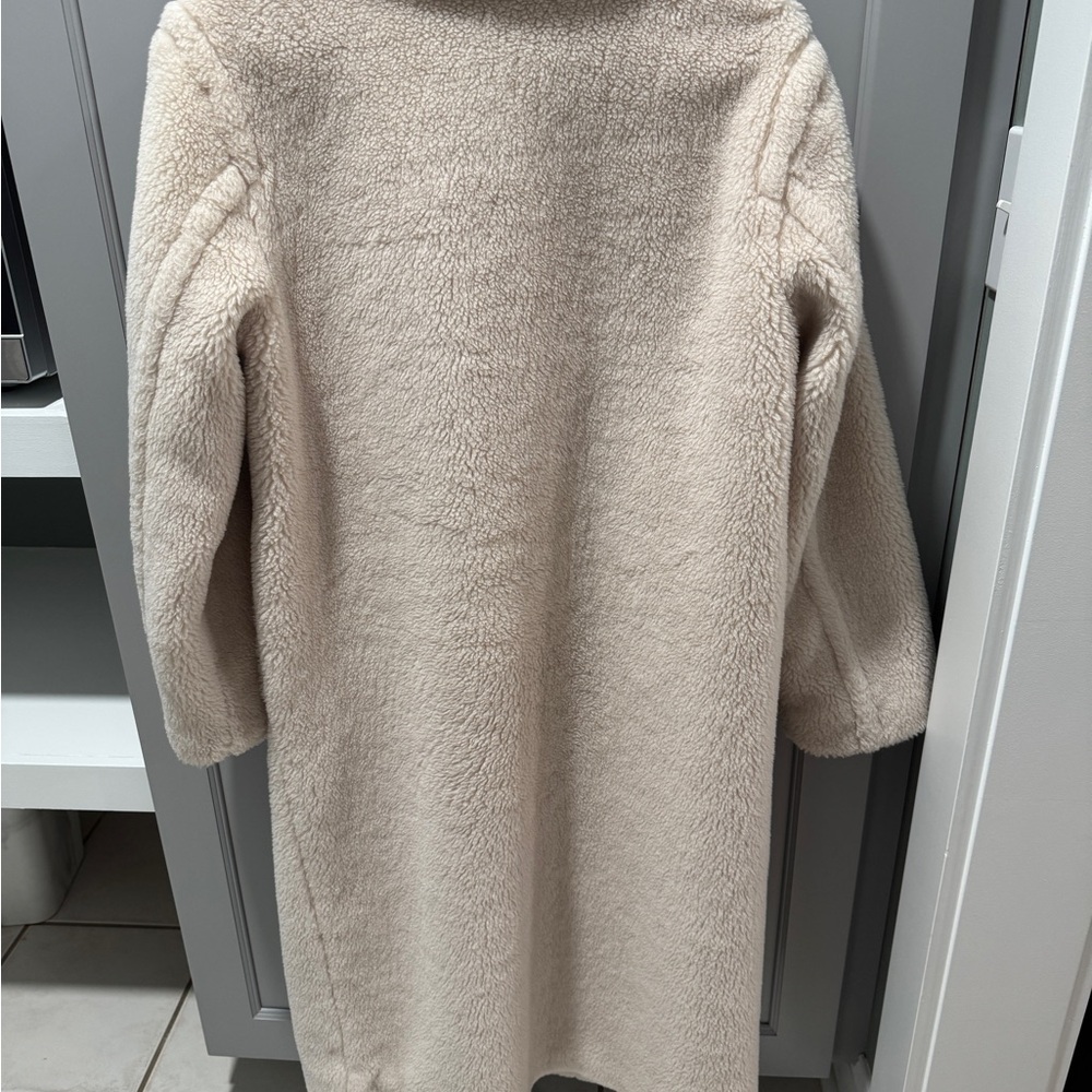 Aritzia Cream Teddy Jacket - Picture 6 of 7